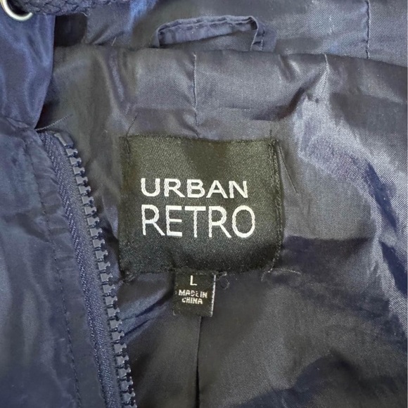 Windbreaker - Picture 2 of 2